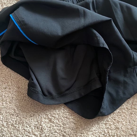 Nike FIT DRY XS shorts - Picture 3 of 4